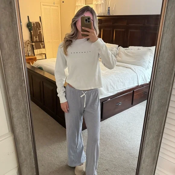 Brandy Melville Florence Italy top 🇮🇹 - Picture 7 of 8